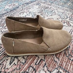 TOMS Desert Tan Suede Women's Palma Wrap Slip-Ons 10014282 size 8